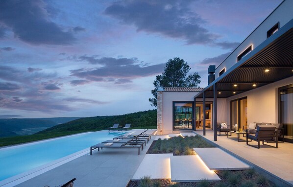 pool