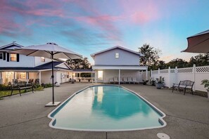 Pool on premises. Hours 7a-9p