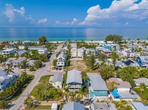 2203 Ave B walk to beach 