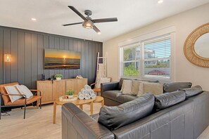 living area (1)