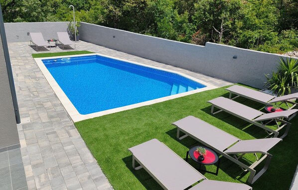 pool