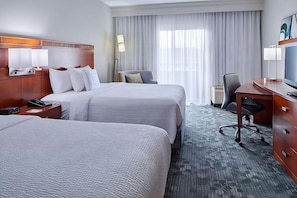 2 Queen size beds. Exact unit will be assigned upon arrival. Views, colors and decor may vary.