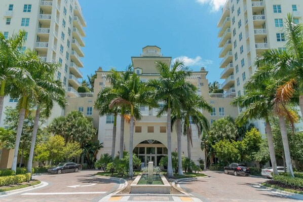 Front Entrance to Casa Costa