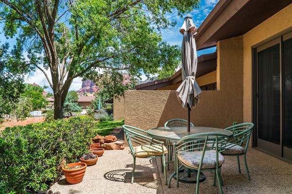 2BD, 2BA Canyon Mesa Country Club Townhome