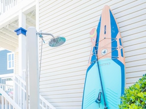 Outdoor Shower and Paddle Board Included