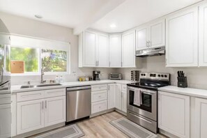 Fully stocked kitchen with all of the essentials. 