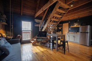 Spacious open-plan layout from loft to kitchen.