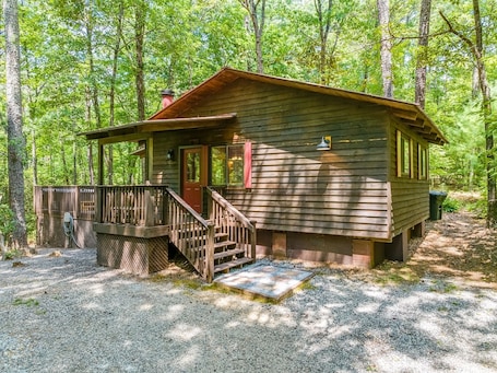 Bear Ridge Cabin, dog friendly