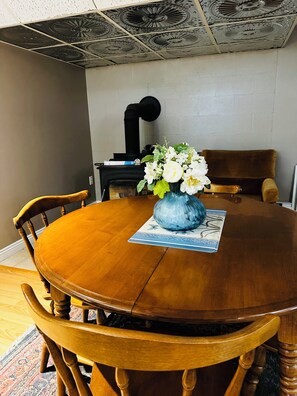 Dining table seats 4