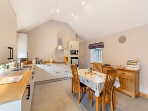 Kitchen/diner | The Loft - Hammerton Hall, Litton, near Buxton