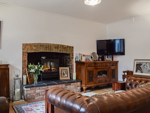 Living room | Burwood Cottage, Chalkhouse Green, near Reading