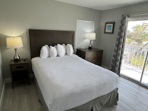Lakeview Superior One-Bedroom Suite image 4