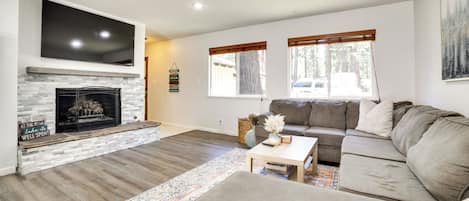 South Lake Tahoe Vacation Rental | 2BR | 2BA | 1 Entry Step | 1,100 Sq Ft