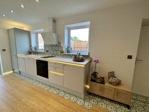 Fully equipped fitted kitchen.