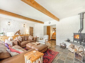 Living room | The Coach House - Dan Y Graig, Crickhowell