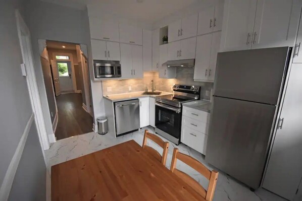 Brand new renovation with Stainless appliances