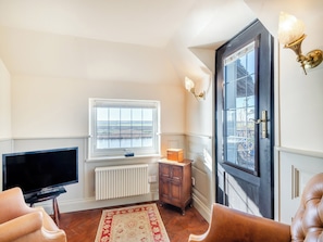 Reading and river viewing area off main bedroom | Ship Cottage - Rose and Ship Cottage, Reedham