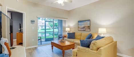 Fort Myers Vacation Rental | 3BR | 2BA | Step-Free Access | 1,043 Sq Ft