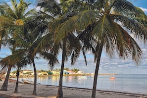 Bay Front, Governor's Harbour