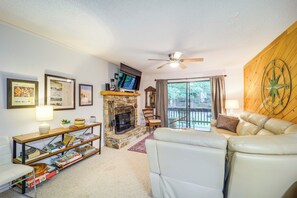 Living Room | Main Floor | Fireplace | Board Games