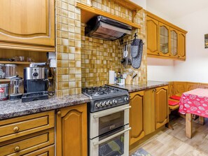 Kitchen/diner | Cobblers Flat, Llanidloes