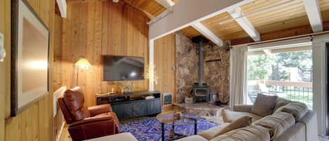 Mammoth Lakes Vacation Rental | 2BR | 2BA | Stairs Required to Enter