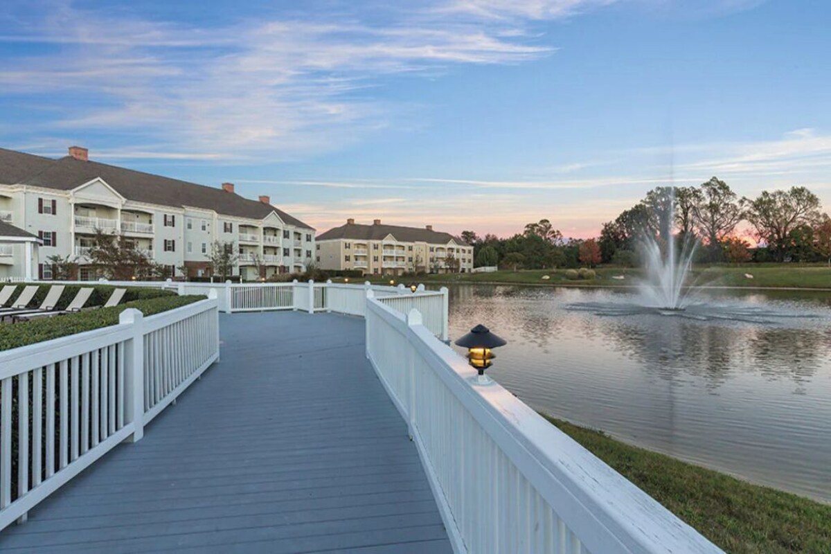 1 Bedroom Suite Condo w/ Kitchen, Sleeps 4, in Williamsburg, at Governors Green!