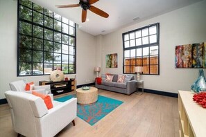 1st Floor Living