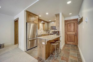 Updated Kitchen w/ Stainless Steel Appliances