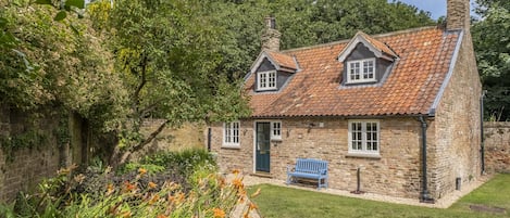 Welcome to The Vicarage Cottage, Great Limber, Lincolnshire