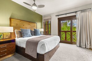 Studio King Bed