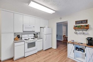 Clean kitchen with everything you need to prepare your favorite meals