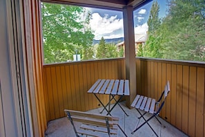 Balcony for guests to enjoy morning coffee and dinner!