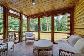 Screened Porch | Forest Views