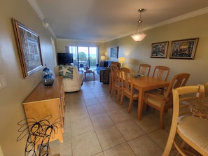 Living/Dining area