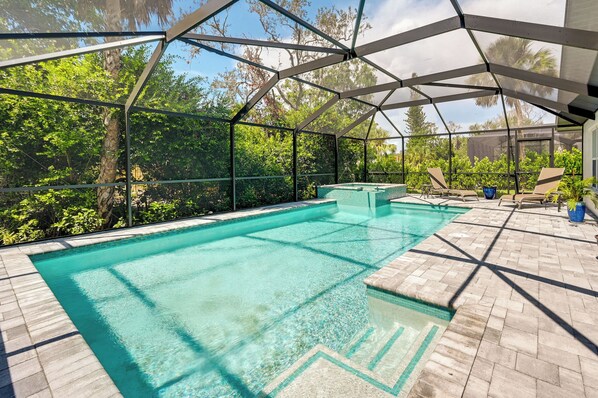 Bonita Springs Vacation Rental | 3BR | 2BA | 1,491 Sq Ft | Small Step for Entry