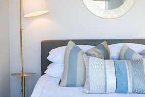 Bedroom 1 : Double bed