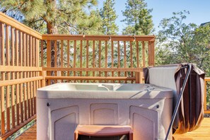 Private hot tub with mountain views!