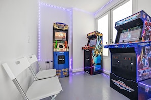 Spielezimmer