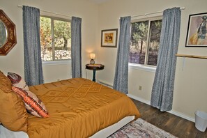 Queen Bedroom One (1)