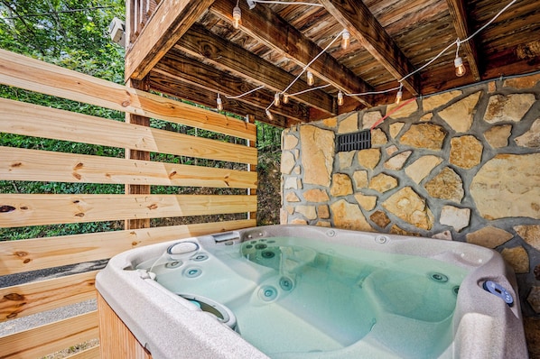 Bain à remous extérieur
