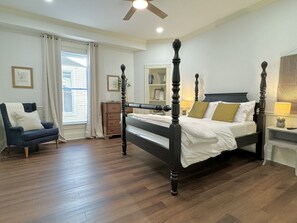 Garden - Primary Bedroom with Queen Bed