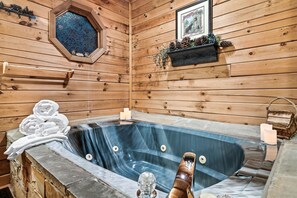 Indoor spa tub