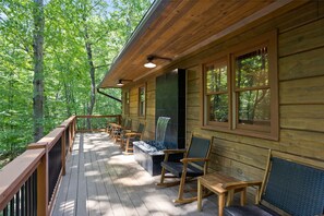 Turn on the water feature for an extra level of relaxation