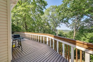 Upper Deck | Ozark Mountain View | Gas Grill