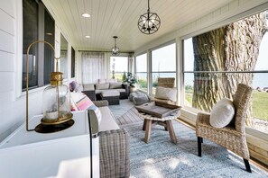 Screened Porch | Lake Views