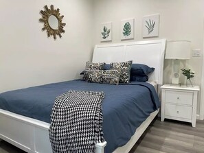 Bedroom 1 · Queen Size Bed
