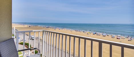 Virginia Beach Vacation Rental | 2BR | 2BA | 950 Sq Ft | Step-Free Access