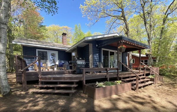 Deck with beautiful lakeside views of Lac Courte Oreilles