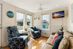 With 3 Windows in the Living Area, you'll Feel those Warm, Mood-Boosting Sun Rays.